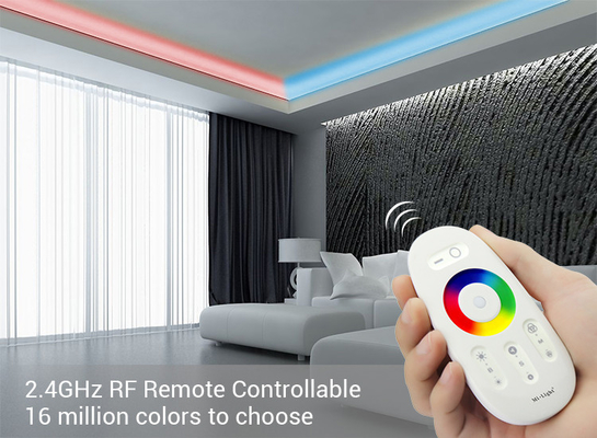 12V 2.4G Pengontrol LED RGBW Nirkabel Stabil Dengan Layar Sentuh